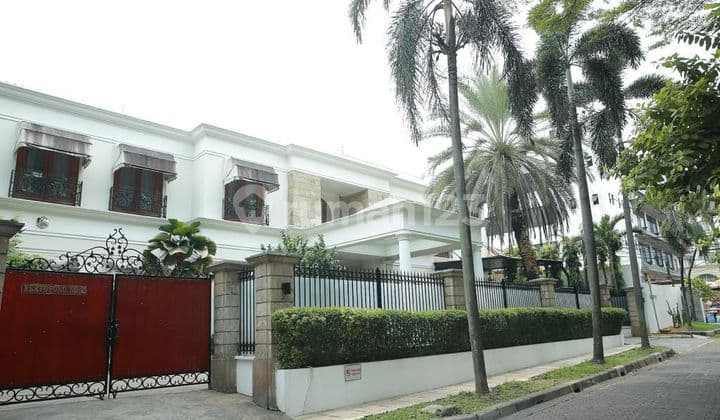 For Sale Luxury House Fully Furnished Location Menteng