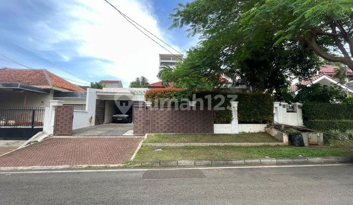 Jual Rumah Classic Asri Menteng Jakarta Pusat