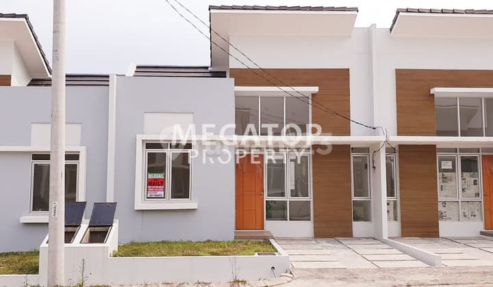 Termurah!! Rumah Dijual Cepat di Cluster Gaharu, Luas & Lega