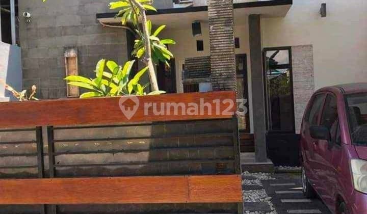 Rumah 4 Kamar Tidur Jalan Gunung Andakasa Denpasar Barat