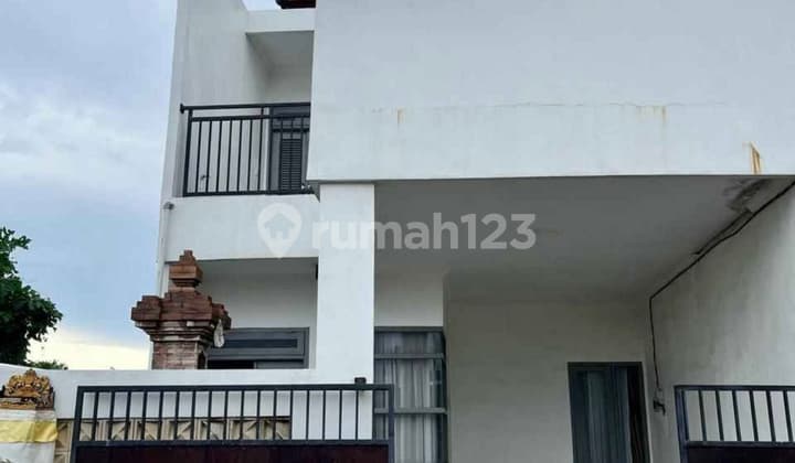 Ready-to-occupy Second Floor Rented House in Campus Area in Renon, Near Sanur