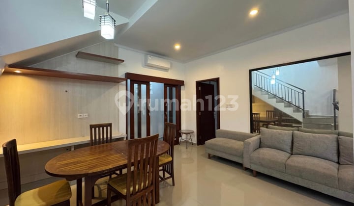 Available House With 3 Bedrooms And 2 Bedrooms In Sanur Area