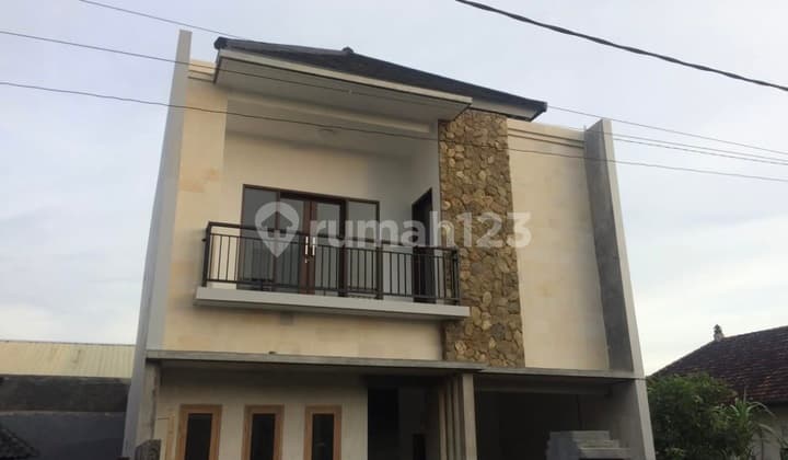 Disewakan (For Rent) Rumah 2 Lantai, Lokasi Sangat Strategis Daerah Pesanggaran Dekat Tol Bali Mandara