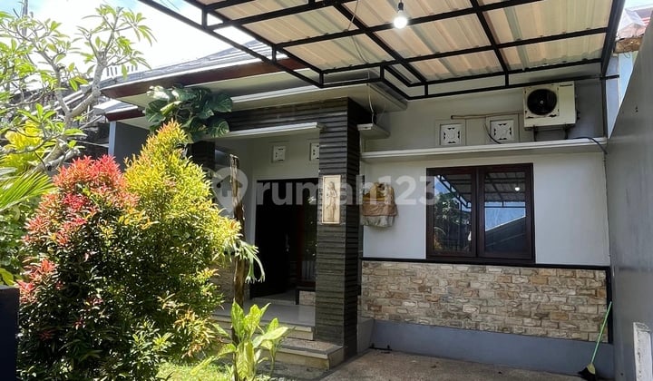 Rumah Disewakan Semi Furnished Area Beranda Bukit Perum Swandewi Ungasan
