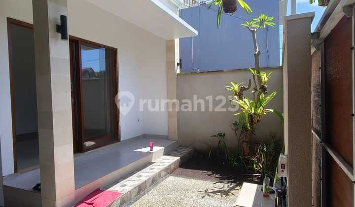 Di sewakan rumah kosongan area taman giri. Dekat jimbaran mumbul