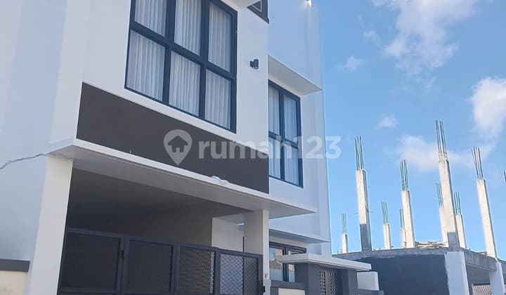 Rental New House on Jalan Raya Kuta - Near Kuta Central Parking