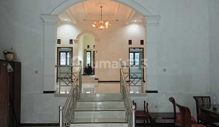 #1 Majalengka Rumah.besar.halaman.luas