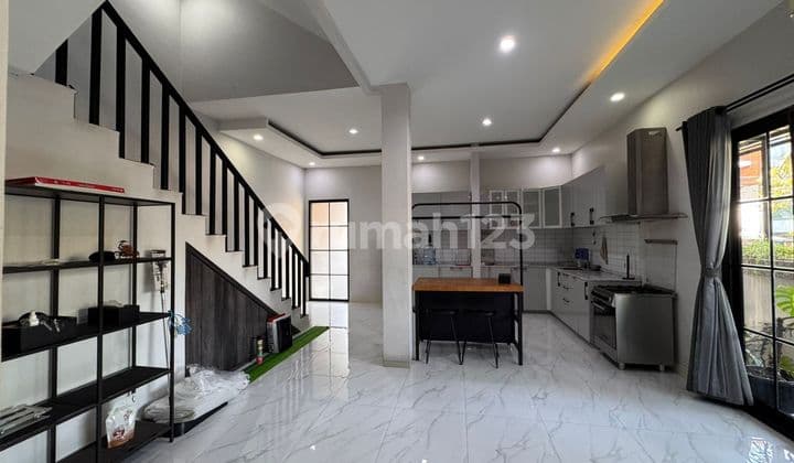 DI JUAL RUMAH PLUIT BARAT UK 7X18 SEMI FURISH JAKUT