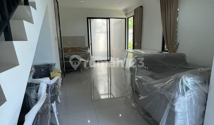 For sale millennial-friendly house 2-story, 4x15 corner lot, fully furnished, North Jakarta.