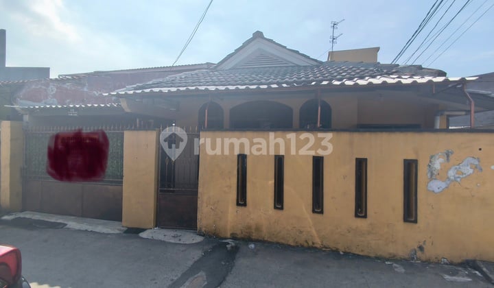Siap Huni, Rumah, 2 Lantai, SHM, Dekat Akses Pelabuhan, Bebas Banjir,