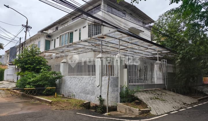 Rumah Tua Hitung Tanah SHM Rumah