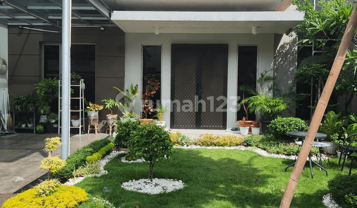 For Sale House in PIK Golf Island Size 10x15m2 SHM at North Jakarta
