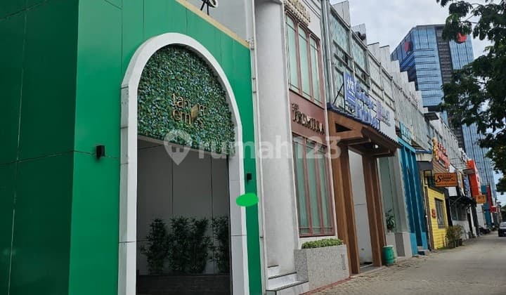 For Rent: Attached Shop House in PIK Garden House, Main Road, suitable for Showroom, Office, Restaurant in North Jakarta.