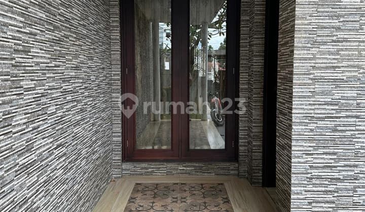 Disewakan Rumah Siap Huni Kondisi Sangat Bagus Fully Furnished di Kemang