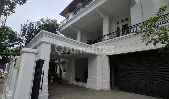 For Sale – Luxury 3-Story House in Kuningan, South Jakarta