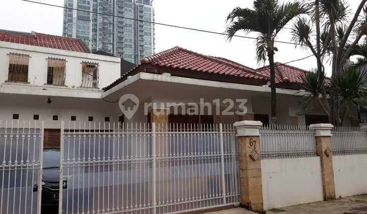 For Sale – Liveable House in Kebayoran Baru