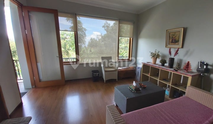 Dipasarkan cepat Vila Sejuk di Dago View kota Bandung Siap Huni