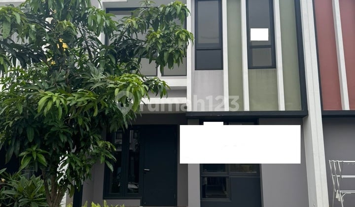 Rumah Bagus Lingkungan Asri, Siap Huni, di Cluster Baroni, Symphonia Gading Serpong