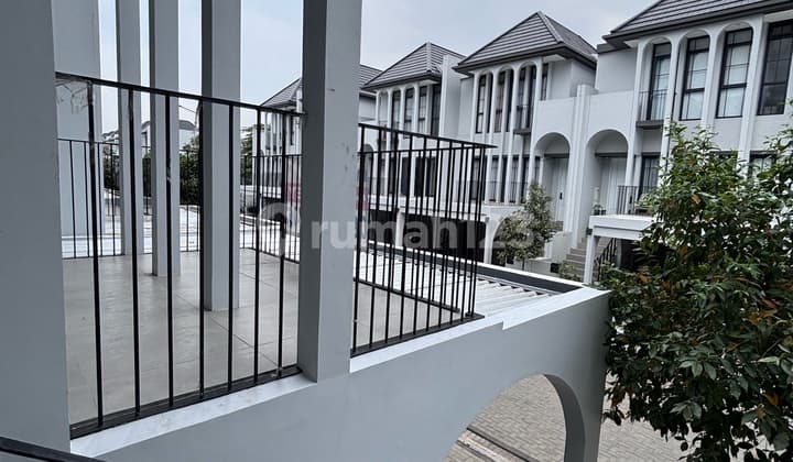 Rumah Rapi 3 Lantai Ac Gorden Water Heater di Aether Greenwich BSD