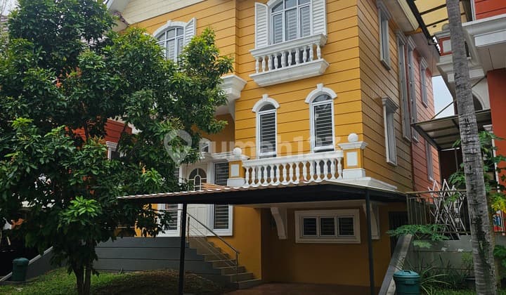 Dijual Rumah Bagus, Lingkungan Asri, di Cluster Omaha Gading Serpong