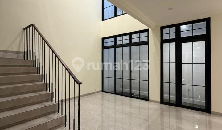 Dijual Rumah Cantik Siap Huni di Summarecon Cluster Louise