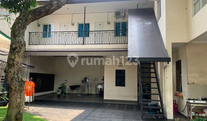 Rumah Bagus 2 Lantai Semi Furnished di Bintaro TangSel