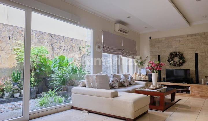 Dijual Rumah Cantik dengan Furniture Siap Huni Cluster Victoria River Park BSD