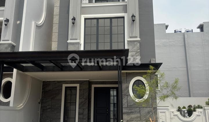 Dijual Rumah Baru Jalan I Gusti Ngurah Rai Modern Classic Bukit Podomoro 3 Lantai, 4+1 Kamar Tidur, Fasilitas Club House Premium, Bebas Banjir, bisa KPR, 3 Km Dari Pintu Tol Becakayu , 5Km Menuju LRT, Klender Duren Sawit