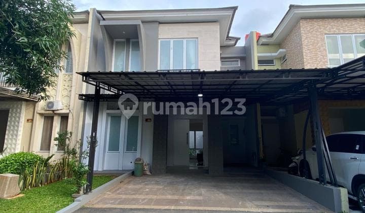 Disewakan Rumah 2 Lantai, Dalam Cluster Water Spring, Luas Tanah 160M2, Kamar 3+1, Full Furnished Hanya 2 Menit ke Mall Living World, Akses Langsung Tol Tambun Grand Wisata