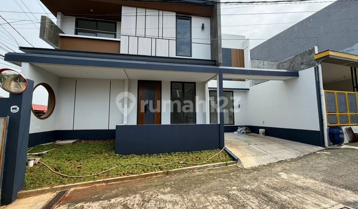 Dijual Rumah Hook Siap Huni 2 Lantai, Dalam Cluster di Jalan Setu Telajung, 3 Kamar Tidur, SHM, Bebas Banjir, bisa KPR, 2Km Dari Pintu Tol Burangkeng dan Telaga Asih, Telajung Setu Bekasi