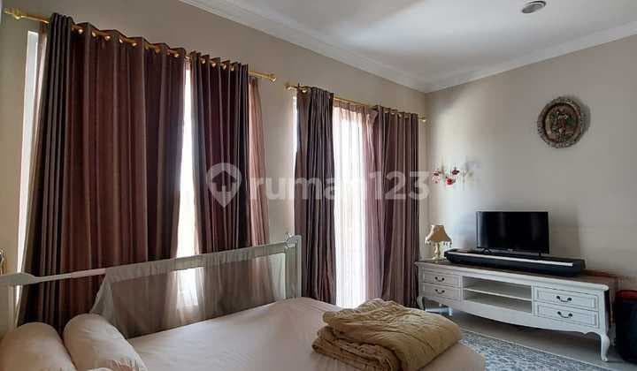 Dijual Rumah 2 Lantai 4+1 Kamar Tidur Semi Furnished Dalam Cluster Akses Langsung Tol Tambun Grand Wisata Bekasi