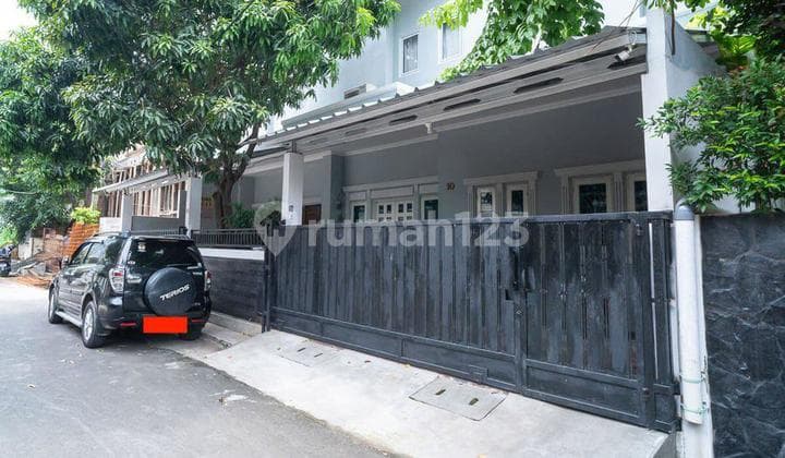 Dijual Rumah Bonus 18 Kamar Kost Exclusive Dikelilingi Univeristas, Politeknik, Dan Pusat Peniagaan Cempaka Putih, Jakarta Pusat