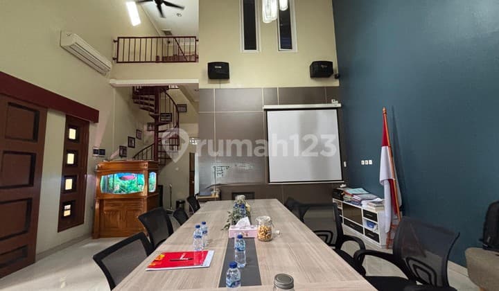 Dijual Ruang Usaha Di Mustikajaya Bekasi Siap Pakai, Luas 141 M2 Cocok Untuk Kantor, Mustikajaya Bekasi