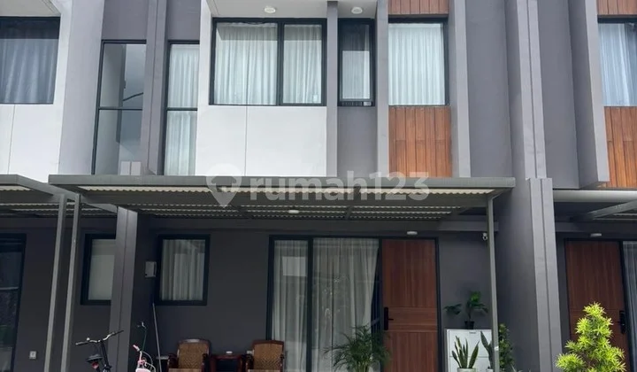 Dijual Rumah Dalam Cluster Tanamas 2 Lantai, Luas Tanah 84M2, Kamar Tidur 4, bisa KPR, Akses Langsung Tol Tambun, 800M Dari Mall Lving World Grand Wisata Bekasi