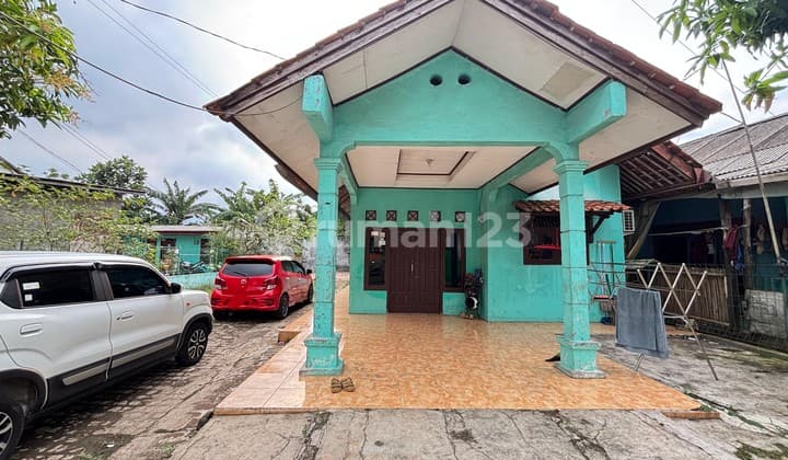 Dijual Rumah Area Grand Wisata Kampung Cibuntu Luas Tanah 467m2 , Posisi Hook Include Kontrakan 4 Pintu, Cocok Dijadikan Usaha Kos Kosan , Toko Sembako Atau Hunian Masa Pensiun Hanya 2 menit dari Grandwisata Bekasi