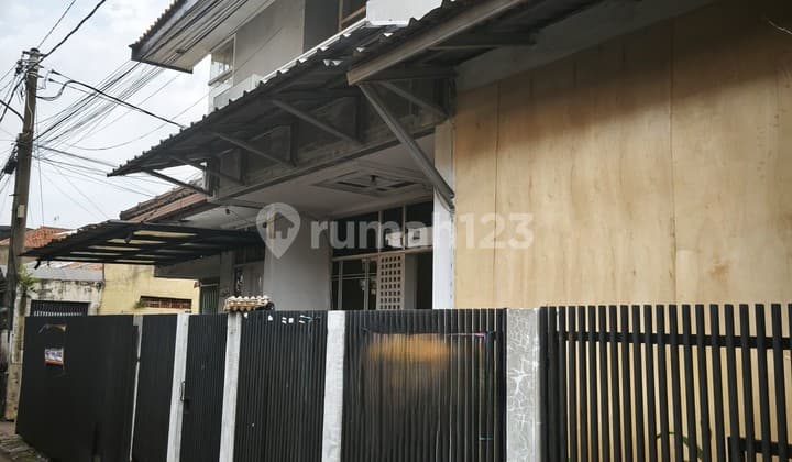 Dijual Rumah 2 Lantai, 4 Kamar Tidur, Bebas Banjir , Hook, Bisa KPR, Di Antapani Bandung