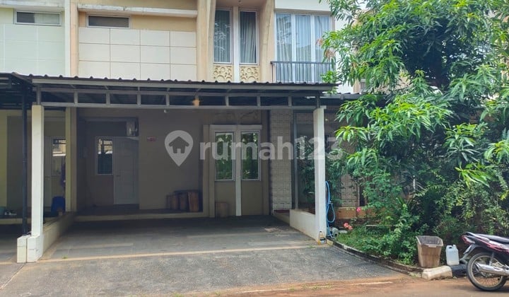 Disewakan Rumah 2 Lantai, Dalam Cluster Water Spring, Luas Tanah 200M2, Kamar 4+1, Semi Furnished, Hanya 2 Menit Menuju Mall Living World, Akses Langsung Tol Tambun Grand Wisata Bekasi