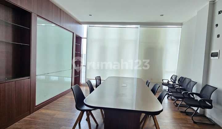 Dijual Ruko Atau Rukan Siap Pakai, 3 Lantai, Bebas Banjir, Burgundy Summarecon Bekasi