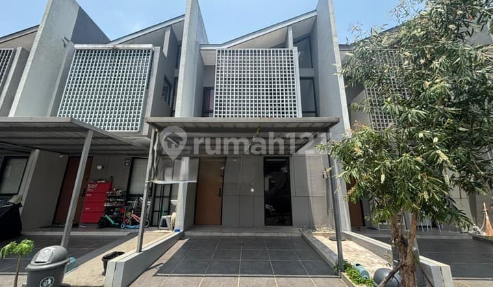 Dijual Rumah Cluster O2 Grand Wisata 2 Lantai, Siap Huni, bisa KPR, Hanya 100M Dari Mall Living World, dan 1Km Dari Tol Tambun Grand Wisata Bekasi