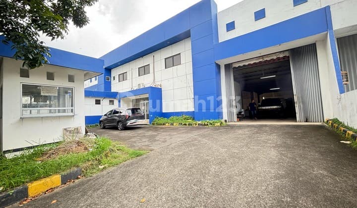 Dijual Pabrik atau Gudang Kawasan Industrial Jababeka Luas 1.769m2, Siap Pakai, 3KM dari Tol Cikarang Barat, Jababeka Bekasi