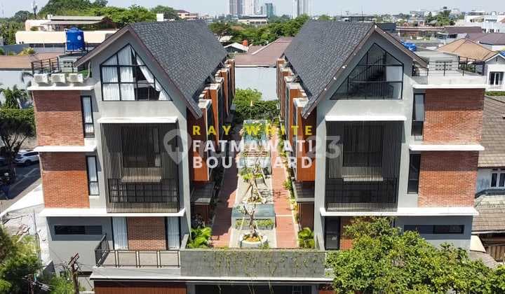 Kemang Jakarta Rumah Minimalis Modern Baru Unfurnished SHM