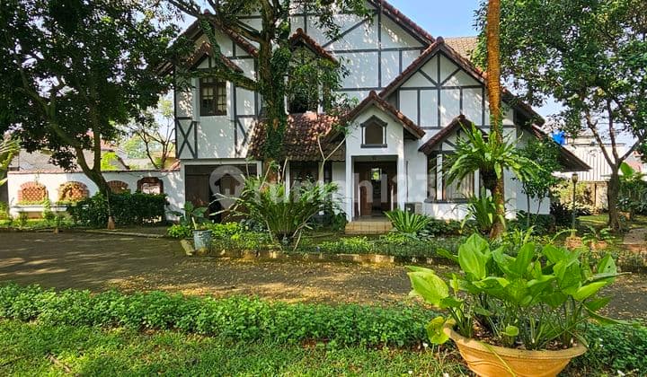 Runah Nyaman ,Tanah Luas Jalan Utama Lebak Bulus Dekat MRT