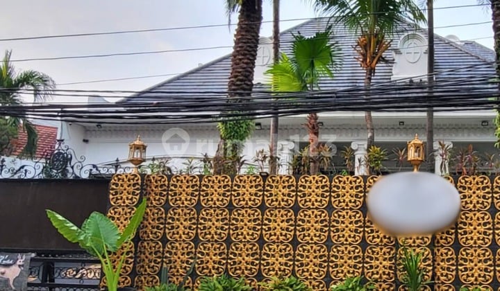 For Rent Rumah Kawasan Elite Menteng Lokasi Strategis