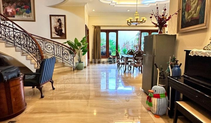 Rumah area elite dekat Jl Cendana, Jarang Ada! Daerah Tenang, Row Jalan Lebar