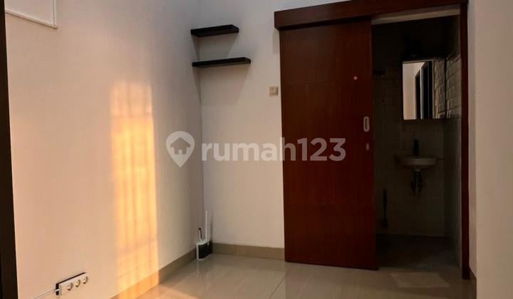 House for Rent at Royale Bintaro Residence, Jln Cendrawasih, Ciputat