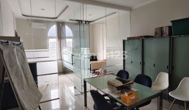 Green Lake City Shophouse Facing the Street (boulevard), 67.5 M², HGB