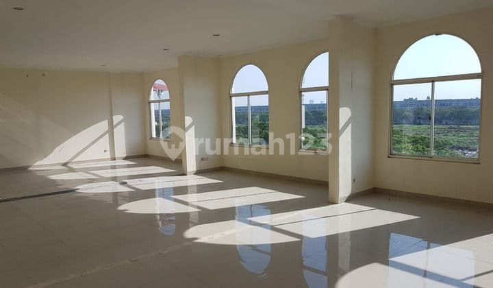 Rarely Available! 3-Unit Terrace Shophouse at Boulevard Green Lake City!