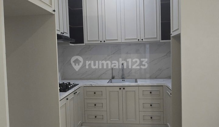 Brand New! Matera Residences Gading Serpong , 9x15m², 135m²,