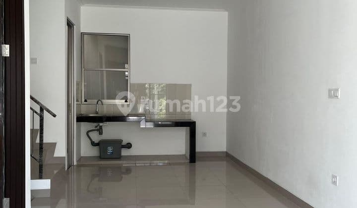 Nice House with SHM in Pantai Indah Kapuk 2 Miami, Size 6x12.5m²