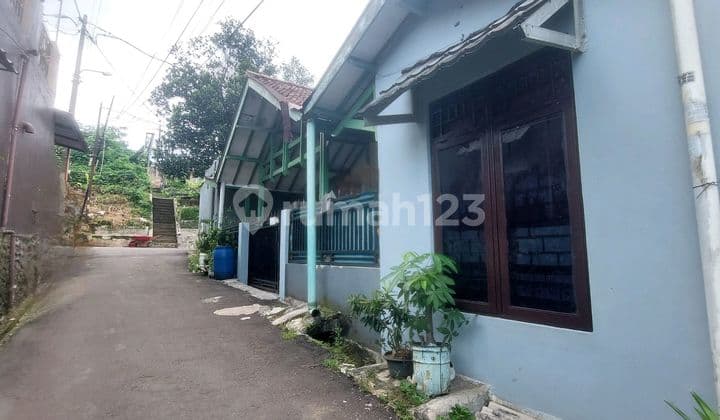 Rumah Hoek. Lokasi Stategis. 30m Dari Jalan Raya Bangbarung. Shm